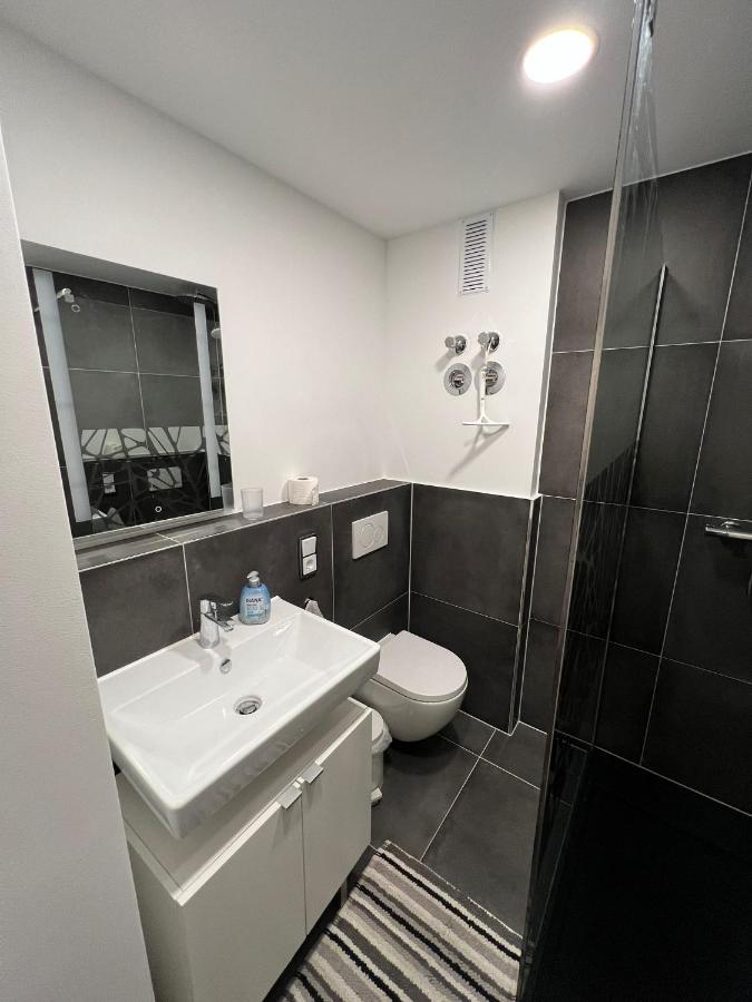 Modernes Appartement In Der Innenstadt Кельн Екстер'єр фото